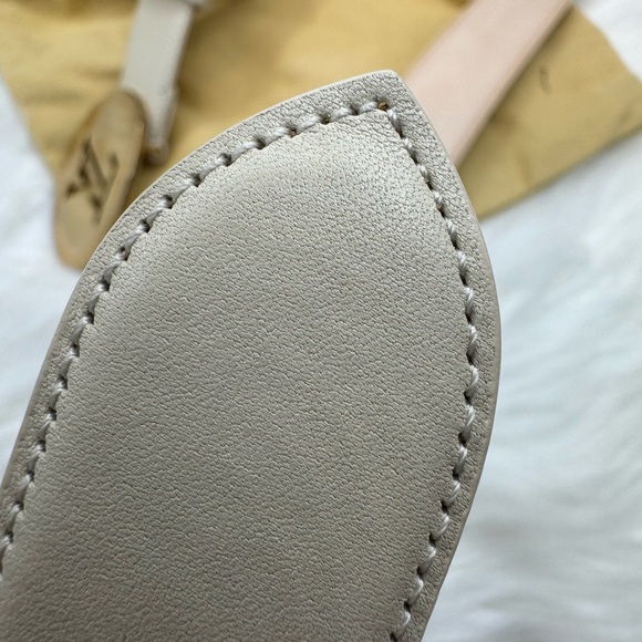 🌸SOLD🌸Louis Vuitton Cut Out Initiales Belt - Picture 7 of 15